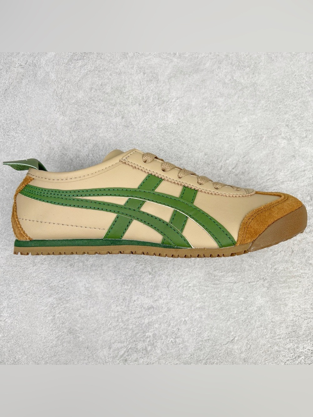 Onitsuka Tiger by Asics Mexico66(shoe box not included)